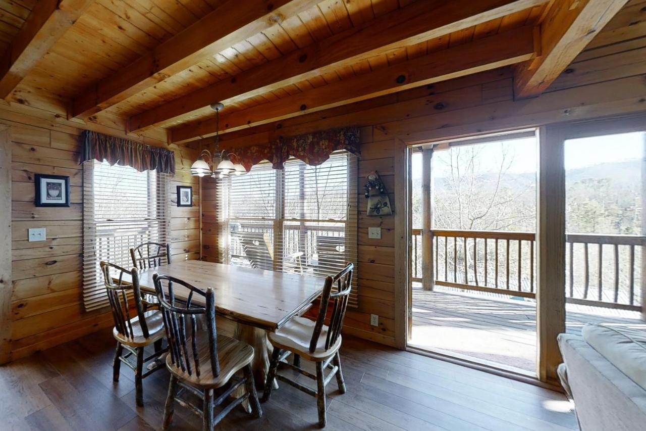 Chalet Of Dreams Pigeon Forge Exterior photo