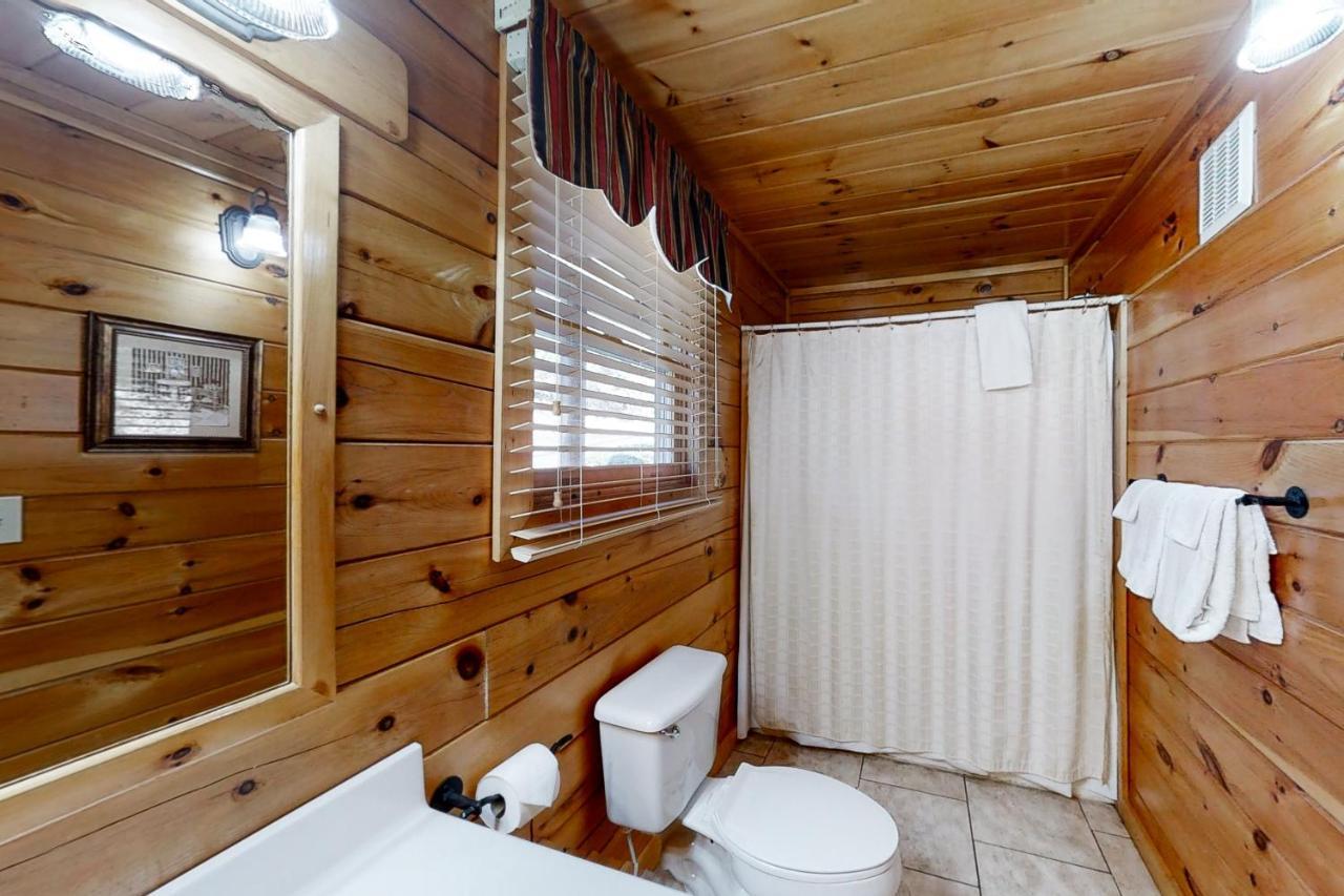 Chalet Of Dreams Pigeon Forge Exterior photo